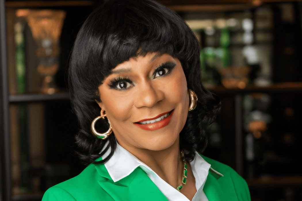 Sharon Reynolds headshot